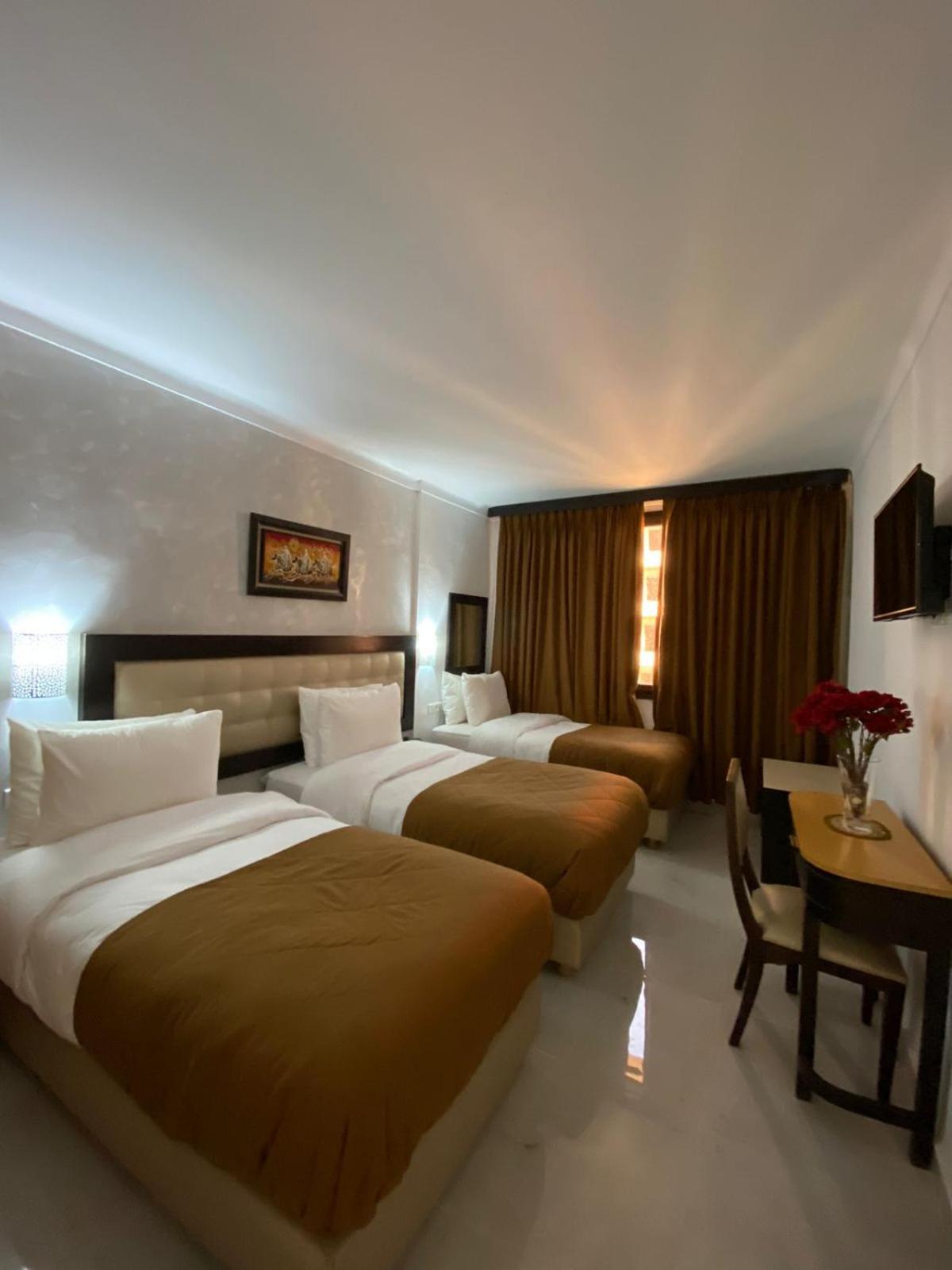 Al Akhawayn Hotel Уджда Стая снимка