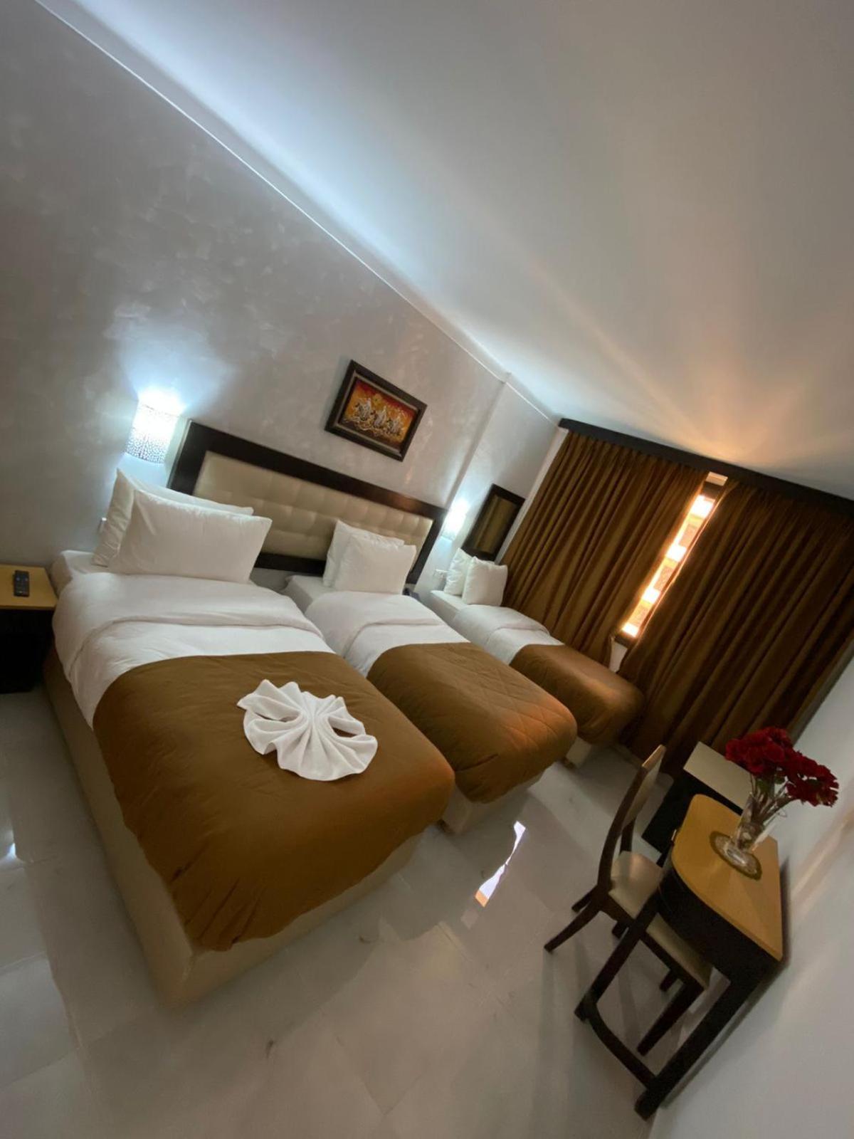Al Akhawayn Hotel Уджда Стая снимка