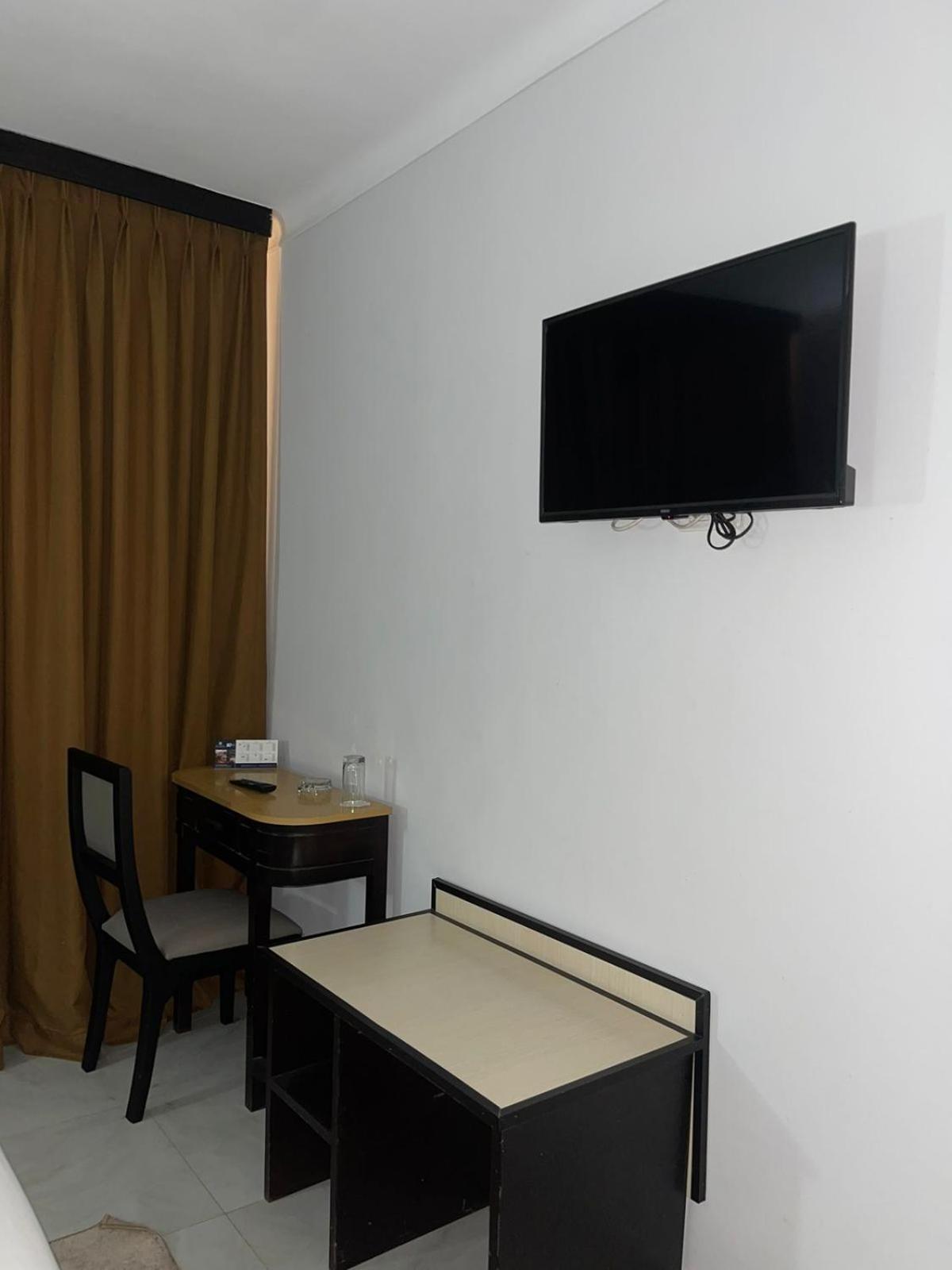 Al Akhawayn Hotel Уджда Стая снимка