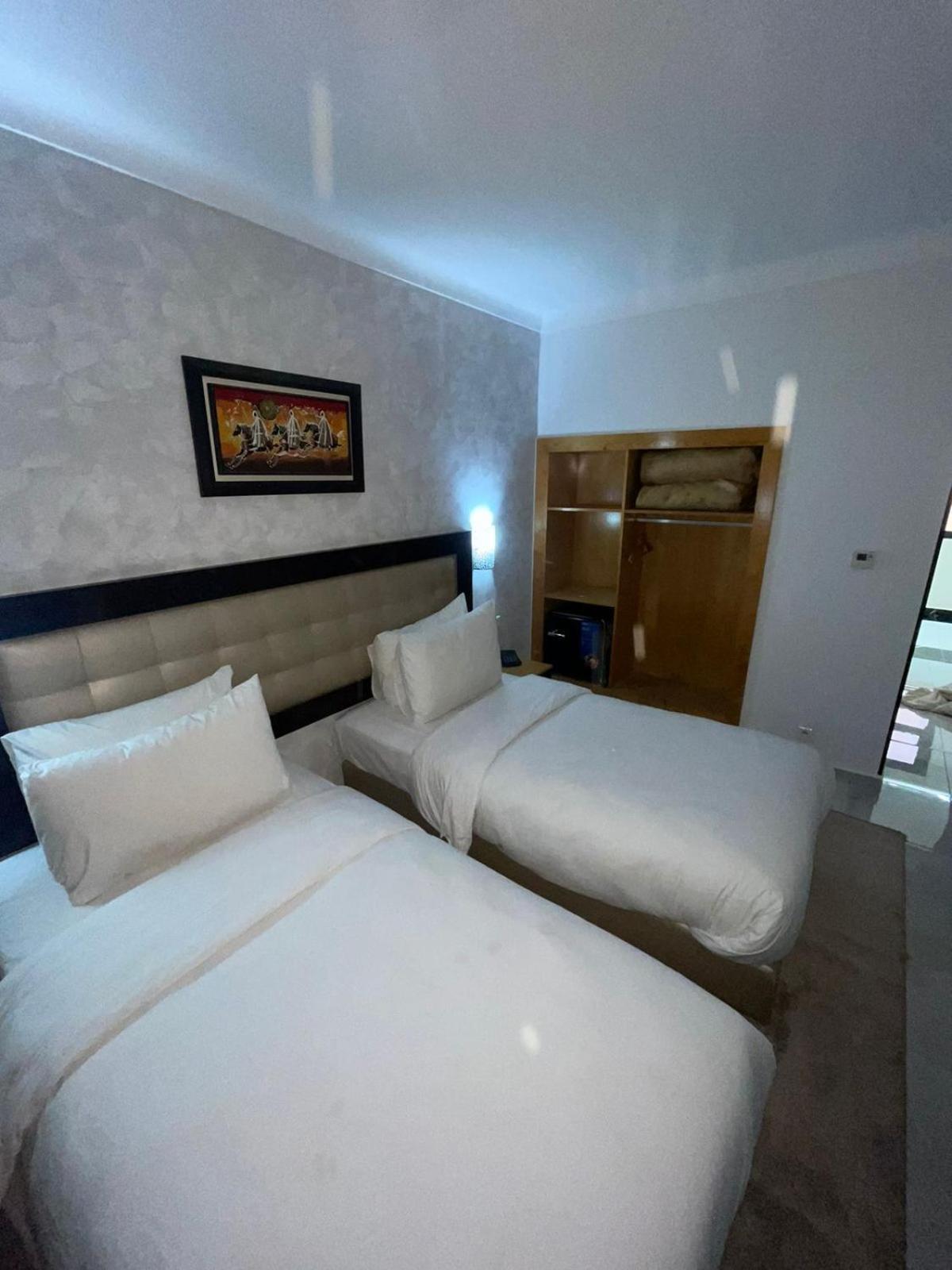 Al Akhawayn Hotel Уджда Стая снимка