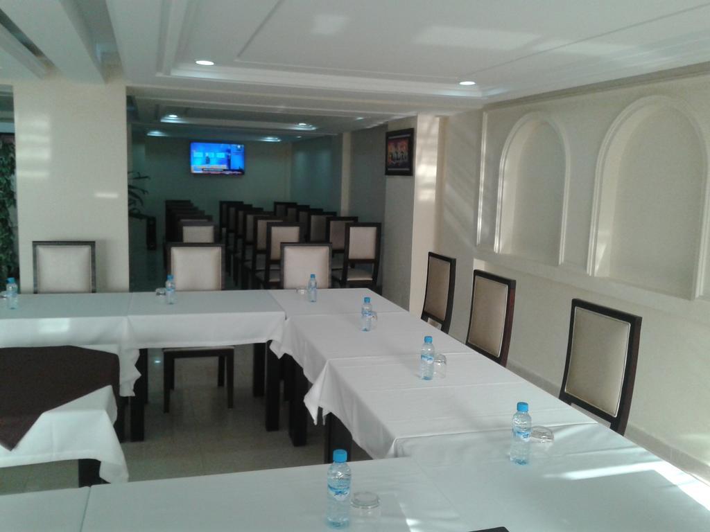 Al Akhawayn Hotel Уджда Екстериор снимка