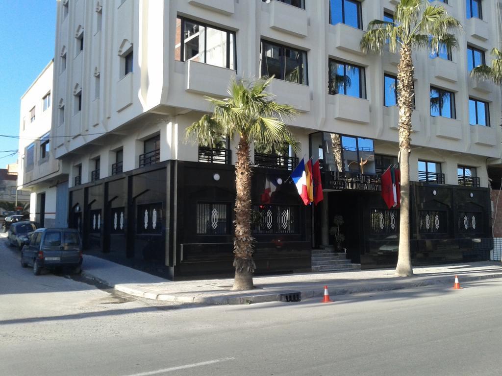 Al Akhawayn Hotel Уджда Екстериор снимка