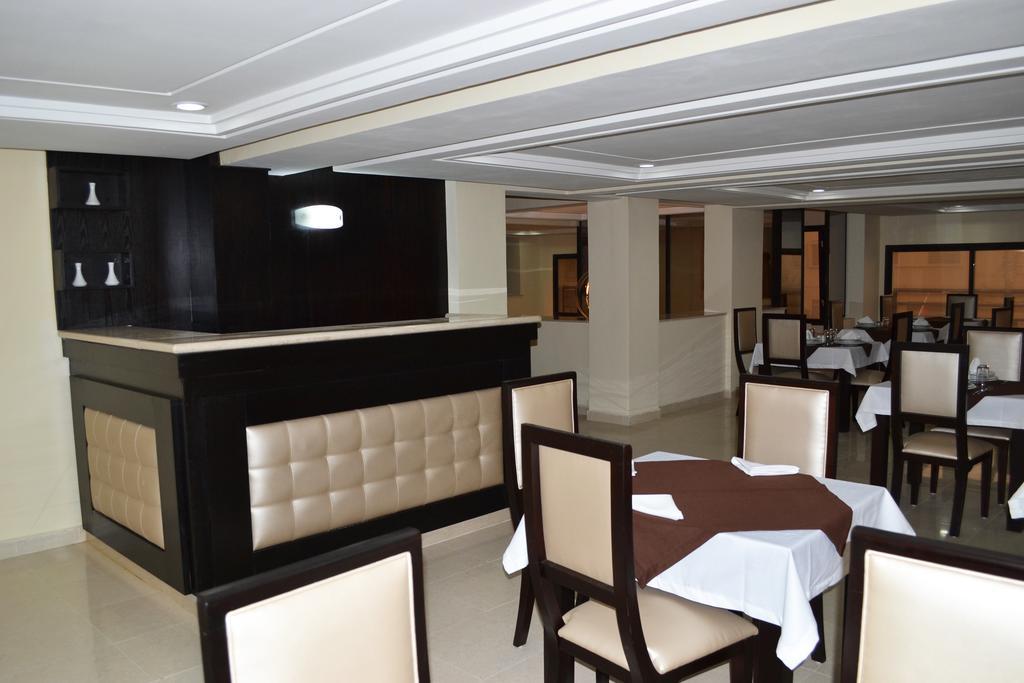 Al Akhawayn Hotel Уджда Екстериор снимка