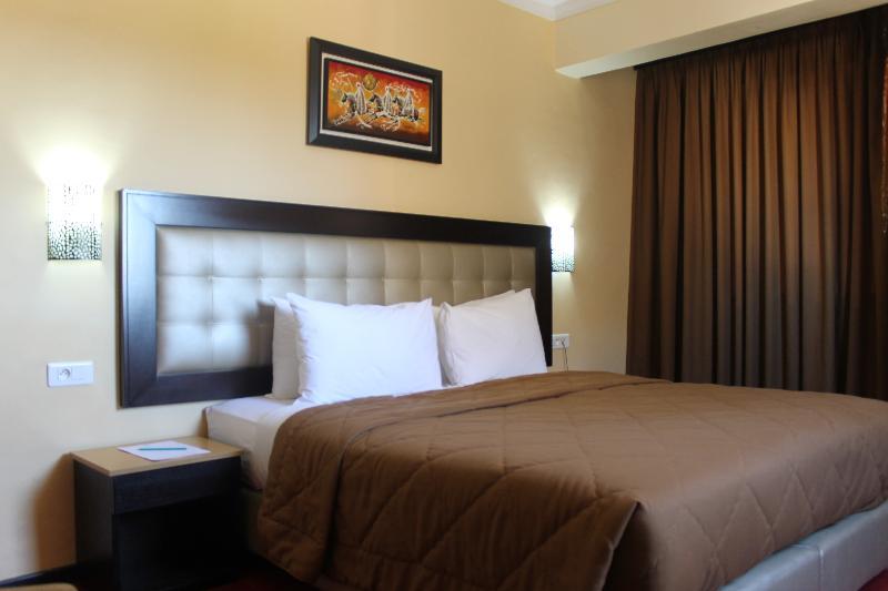 Al Akhawayn Hotel Уджда Екстериор снимка